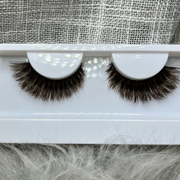 Brown Mink Lashes 16MM 3D Full Volume Medium Eyelashes - Picture 5 of 5